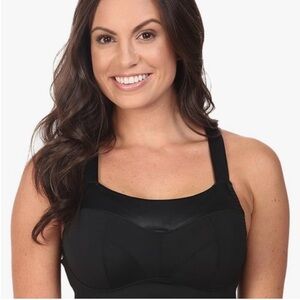 2/$20 HOLIDAY SALE - Moving Comfort Embody Sports Bra
